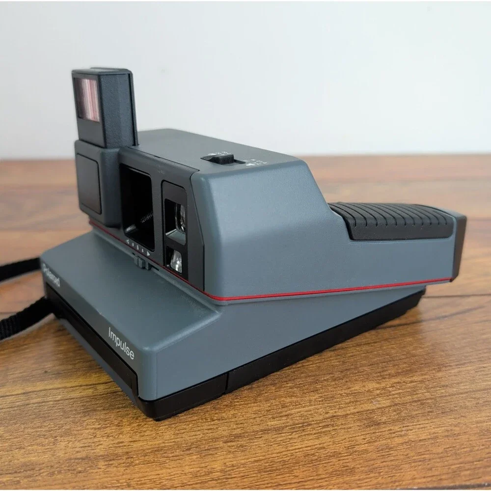 Polaroid Impulse Instant Film Camera 600 With Strap Great Condition Un-Tested